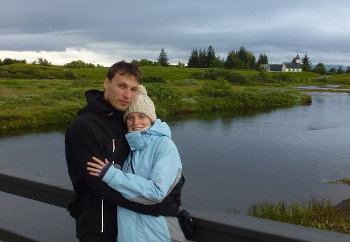 Pepa a Magda u říčky (Þingvellir)